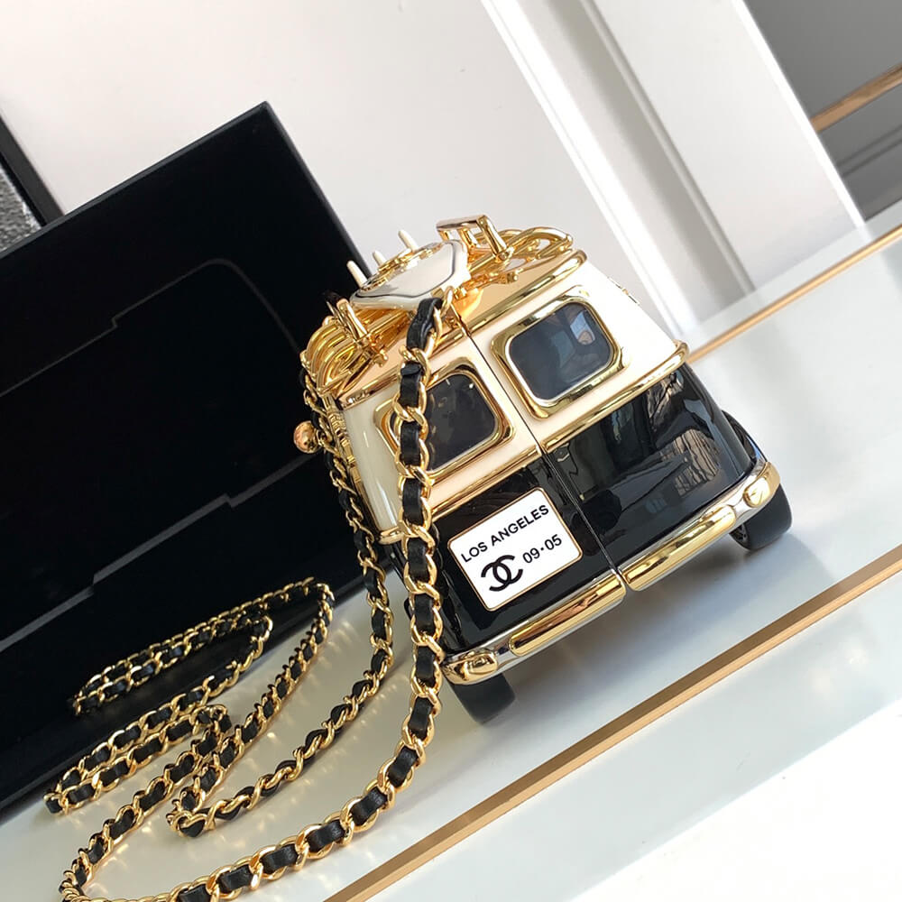 Ch**el mini van minaudiere(low stock)